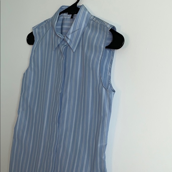 NWT Theory top Size P - Picture 3 of 6